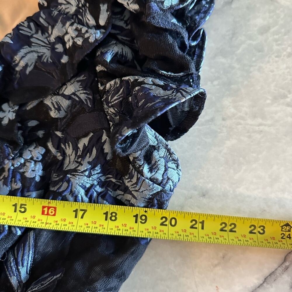 Elliatt Blue Floral Jacquard Ruffle Mini Dress Belted Puff Sleeve Size L - Picture 7 of 10